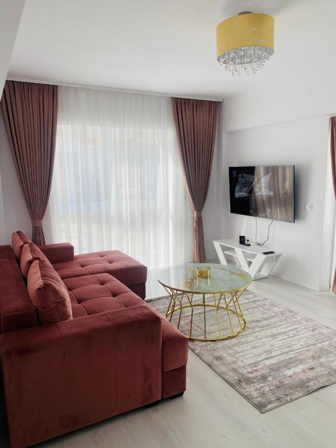 קאמפולונג מולדובנסק Luxury Queen מראה חיצוני תמונה